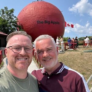 Meet your Posher, Derek